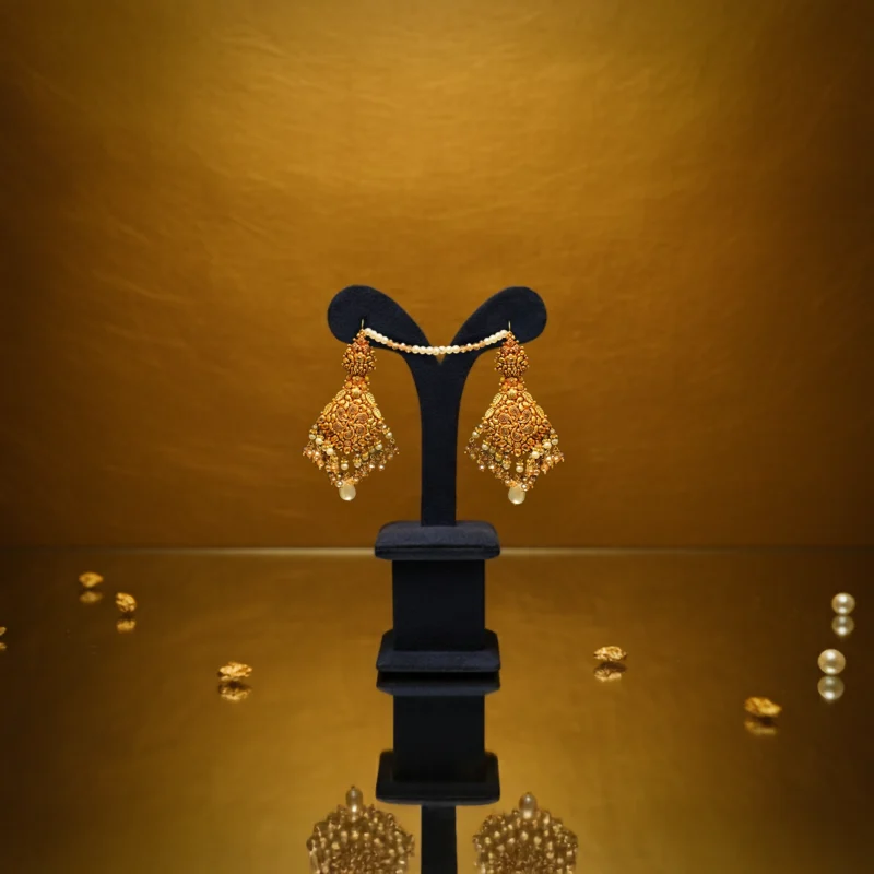 Regal 21 Karat Gold Necklace & Earring Set (3 Tola) - Image 3