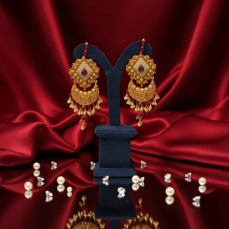 Exquisite 21 Karat Gold Bridal Set (8 Tola) - Image 8