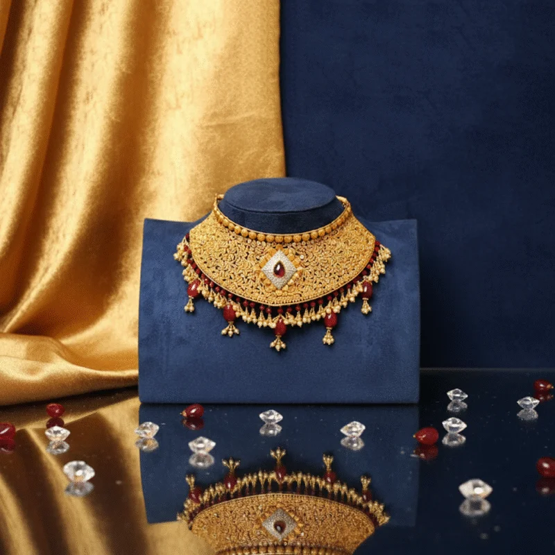 Exquisite 21 Karat Gold Bridal Set (8 Tola) - Image 3